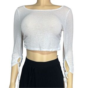 Storia White semi sheer  Textured Crop Blouse Sz L
